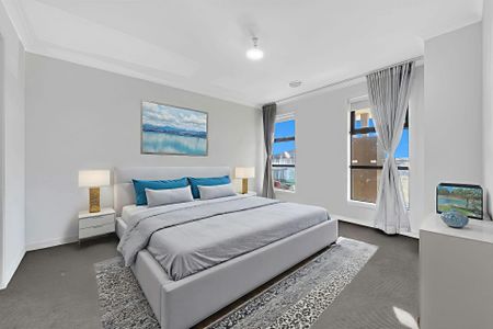 LUXURY FAMILY LIVING | CARLISLE Built 50 sqrs | 4 BEDROOMS + 4 ENSUITES + MULTIPLE LIVING SPACES - Photo 2