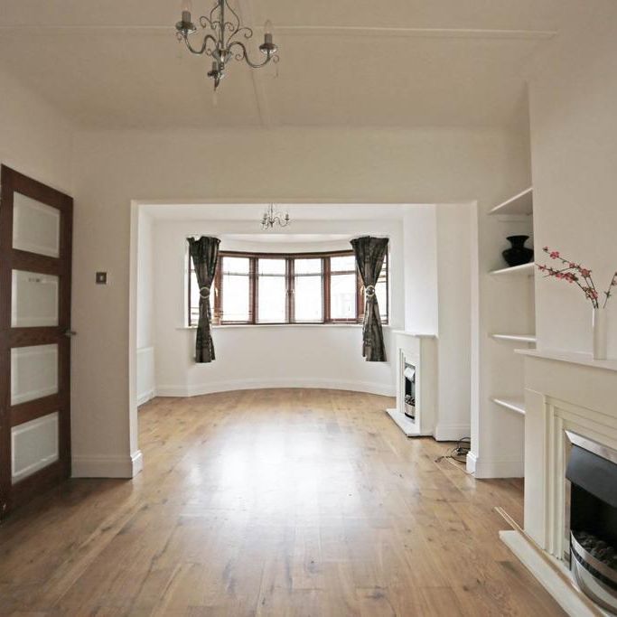 3 bedroom semi-detached house to rent - Photo 1