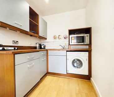 Studio to rent - Photo 5