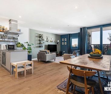 1 bedroom in a flat share to rent - Photo 3