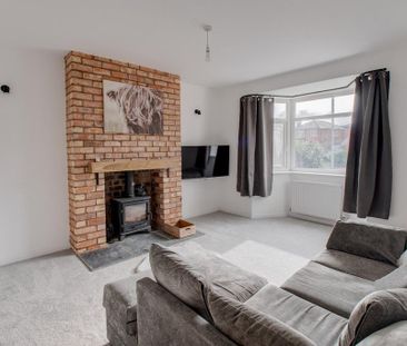 4 bedroom detached house to rent - Photo 2