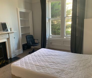 Marchmont Road, Marchmont, Edinburgh, EH9 1HY - Photo 1