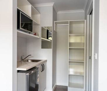 Located within a short, five minute walk to the Waikato University ... - Photo 1