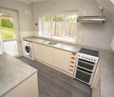 3 bedroom semi-detached house to rent - Photo 6
