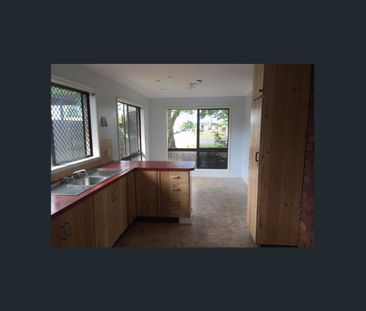 THREE BEDROOM HOME IN THABEBAN! - Photo 4