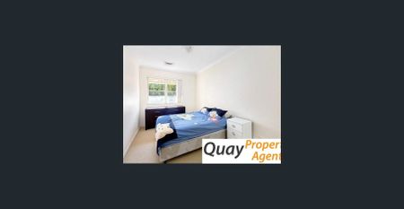 Elegant 3 Bed Townhouse - Photo 4