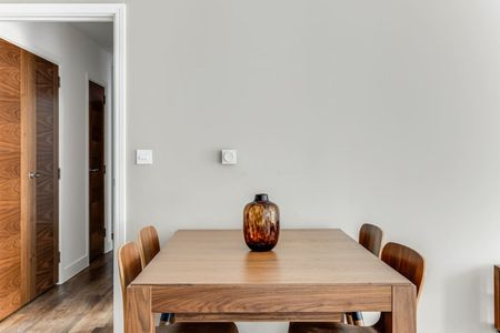 Osiers Road - Photo 2
