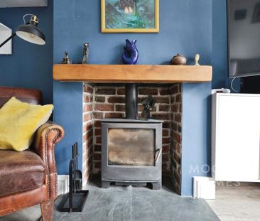 2 bedroom terraced house to rent - Photo 4