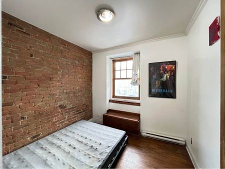 1241 Rue St Marc Montréal (Ville-Marie), QC H3H - Photo 5