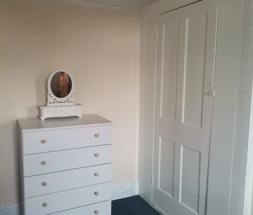 Room in a Shared House, Ashgrove Road, IG3 - Photo 3