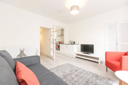 1 bedroom apartment to rent - Photo 2