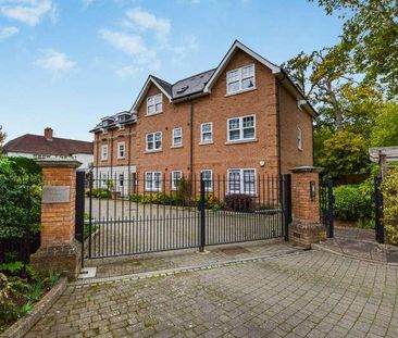 Birchwood Drive, West Byfleet, Surrey, KT14 - Photo 6