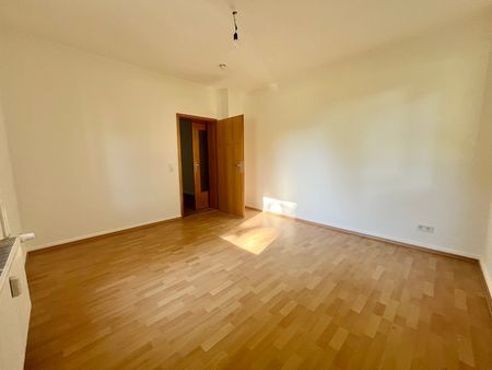 Freundliche 3-Zimmer-EG-Wohnung mit Tageslichtbad! - Foto 4