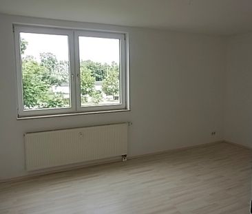 komfortable 2-Zimmer-Wohnung in Lützen, in gepflegter Wohnanlage, f... - Foto 2