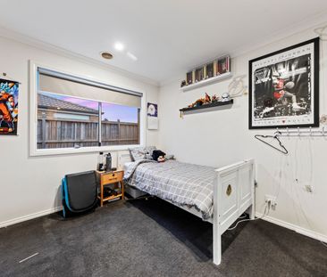 Cute, Charming & Convenient on Cups Court! - Photo 2