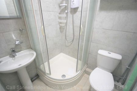 Price £1,250 pcm - Available Now - Part Furnished - Photo 4