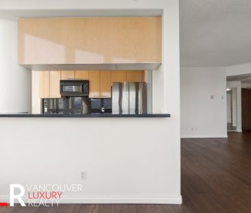 Condo in Downtown Vancouver, BC - Photo 3