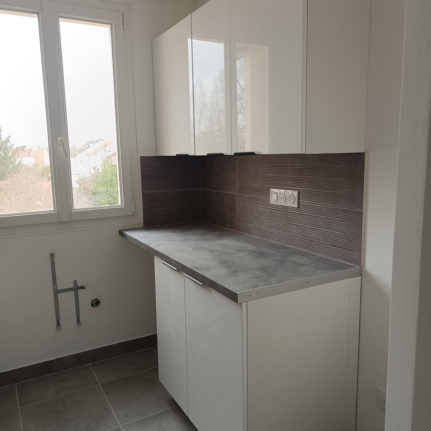 Location Appartement 2 pièces 54m² JOINVILLE LE PONT 94340 - Photo 1