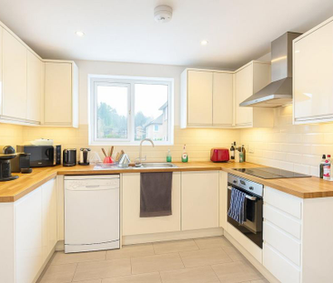 1 bedroom in a house share to rent - Photo 3