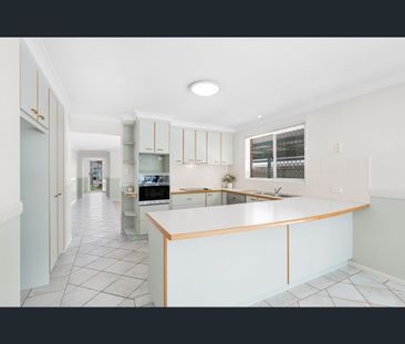 4 Glenlyn Street, Wynnum West, Qld 4178 - Photo 6