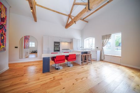 Bulbourne Yard, Tring, Bulbourne - Photo 5