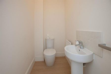 2 bedroom terraced house to rent - Photo 5