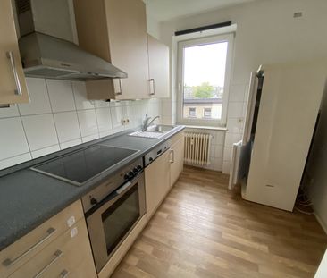 Studenten aufgepasst: Möbliertes WG-Zimmer in frisch renovierter 3-... - Photo 1