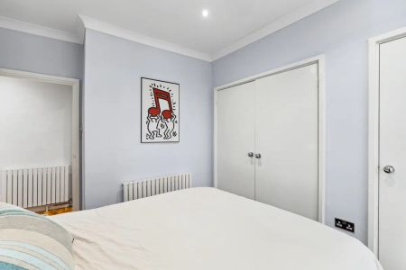 2 bedroom flat in Barnsbury - Photo 3