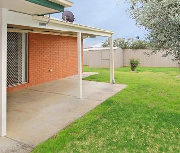 62 Paldi Crescent, Wagga Wagga NSW 2650 - Photo 5
