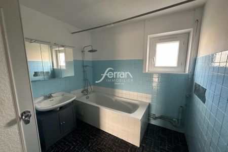 Location Appartement 3 pièces 84m² DRAGUIGNAN 83300 - Photo 4