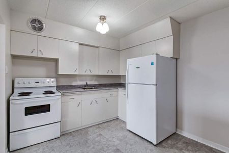 Premier Suite - 2 Bedroom - Photo 2
