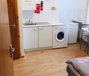 Studio Flat, Sutherland Road, N17 - Photo 5
