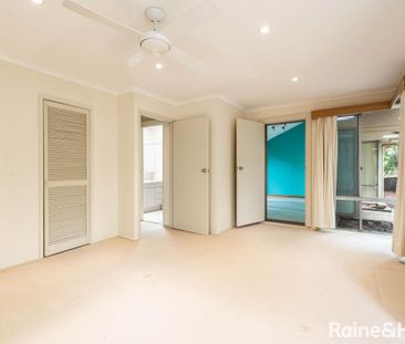 Unique home close to Flinders Uni - Photo 5