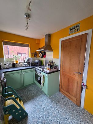 2 Bed Semi-Detached House, Ashwell Road, S13 - Photo 1