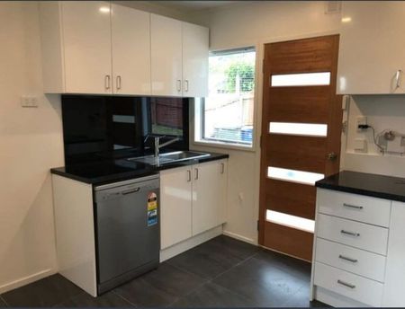 2 Bedroom Unit for Rent in Prime Birkdale Location - Photo 4