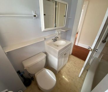 For Lease - 84 Wharncliffe Road Unit# B, London South, Ontario - Photo 1