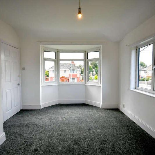 Lime Tree Avenue, DN14 - Photo 1