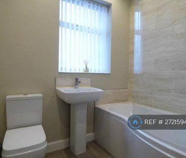 3 bedroom terraced house to rent - Photo 5