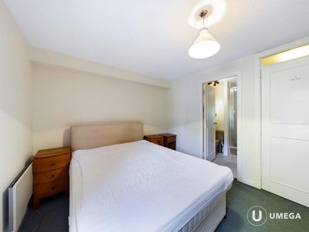 3 bedroom apartment to rent - Photo 2