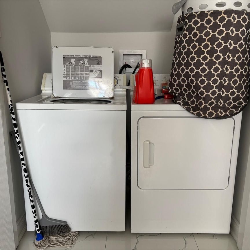 For Lease - 2 Hagersville Court Unit# Lower, Toronto, Ontario - Photo 1