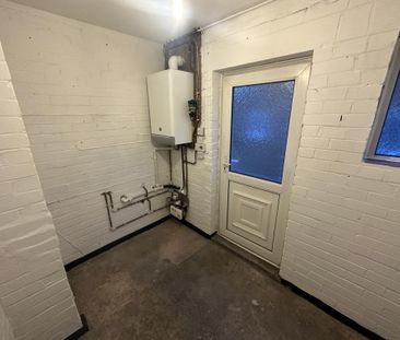 3 bedroom terraced house to rent - Photo 3