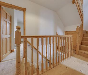 3 bedroom terraced house to rent - Photo 2