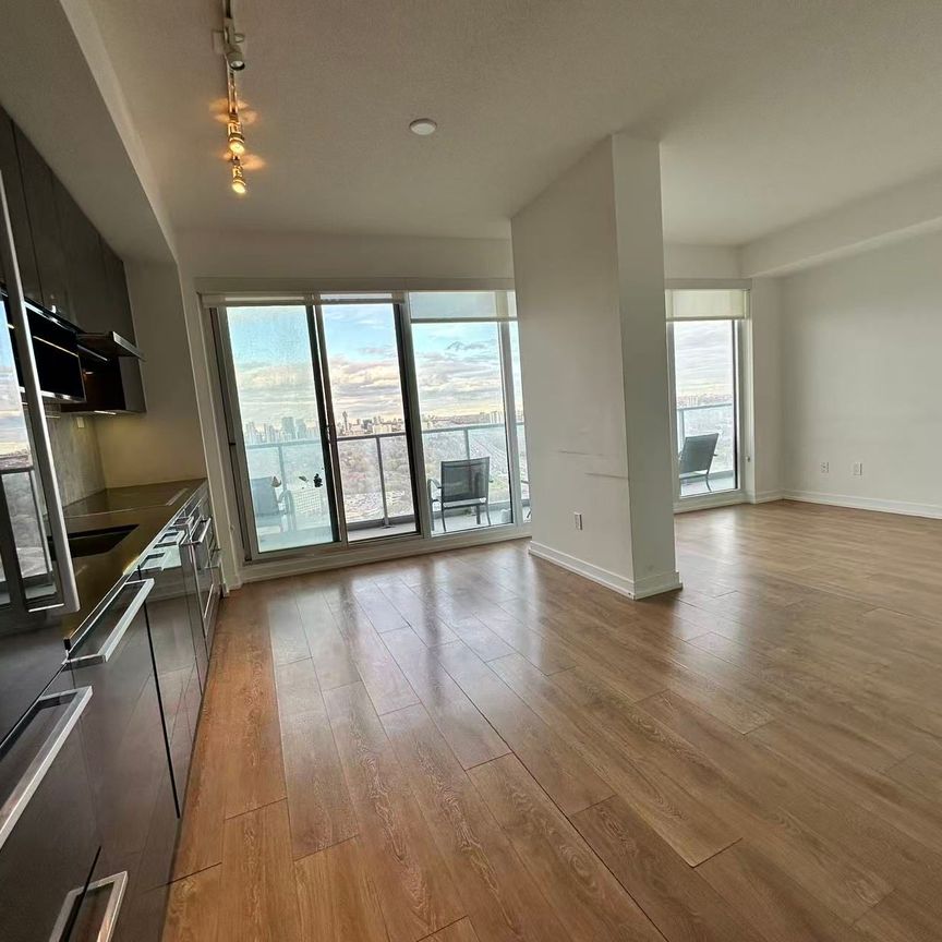 For Lease - 117 Mcmahon Drive Unit# 3511, Toronto, Ontario - Photo 1