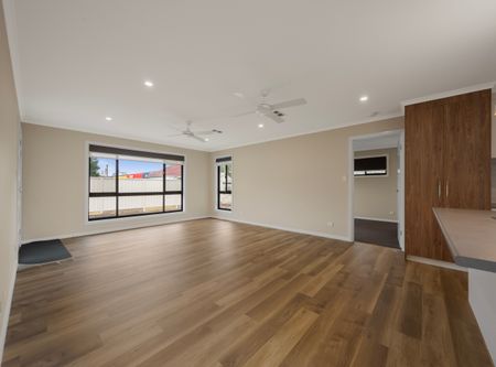 Executive Style Living In Brand New Townhouse - Photo 2