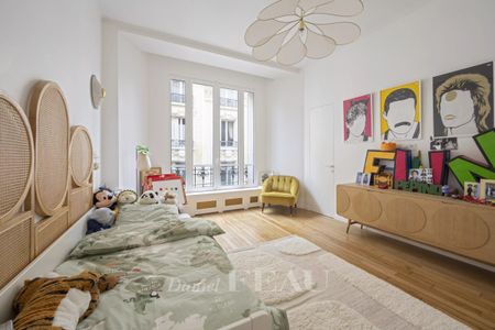 Paris VII - Champ-de-Mars - Photo 4