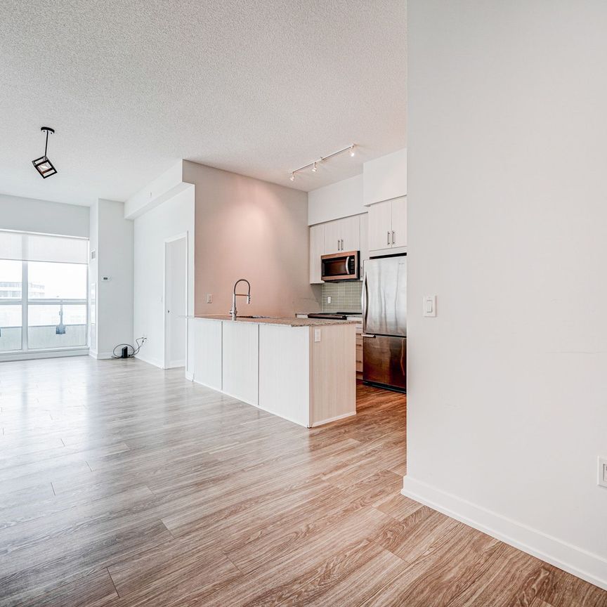 For Lease - 4055 Parkside Village Drive Unit# 422, Mississauga, Ontario - Photo 1