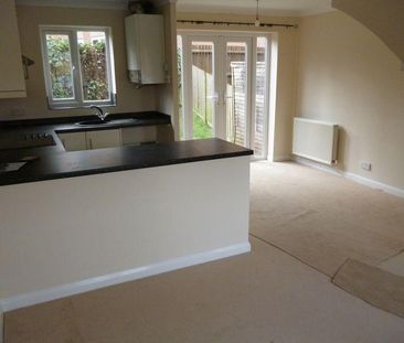 2 bedroom terraced house to rent - Photo 1