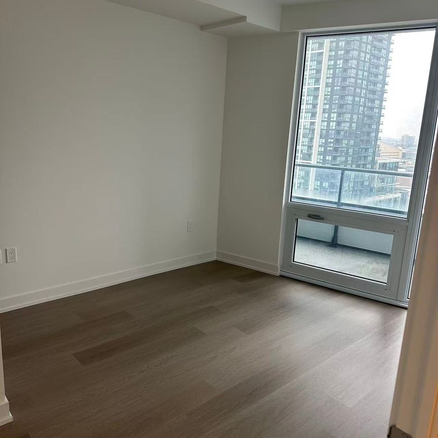 For Lease - 448 Burnhamthorpe Road Unit# 1105, Mississauga, Ontario - Photo 1