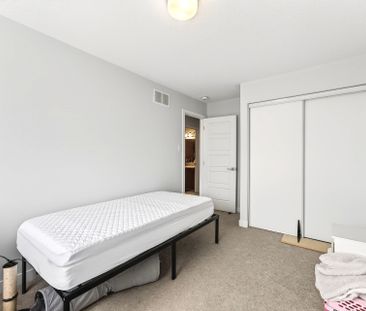 For Lease - 502 Culdaff Road, Stittsville - Munster - Richmond, Ont... - Photo 2