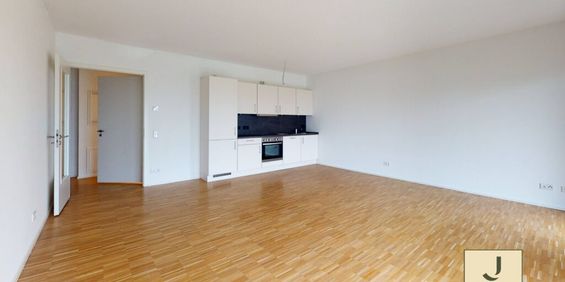 Helle 2-Zimmer-Wohnung mit Einbauküche in urbaner Lage - Foto 3